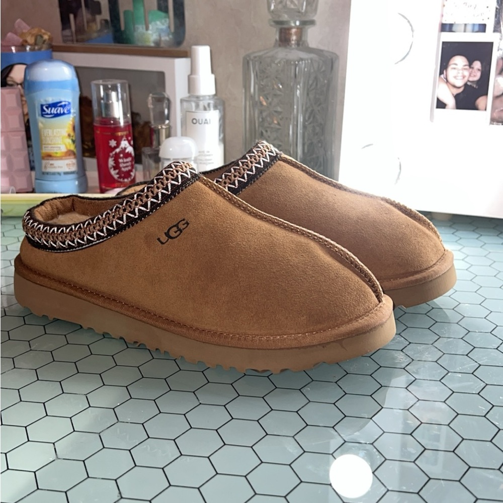 Ugg Tasman Slippers Women’s Size 9